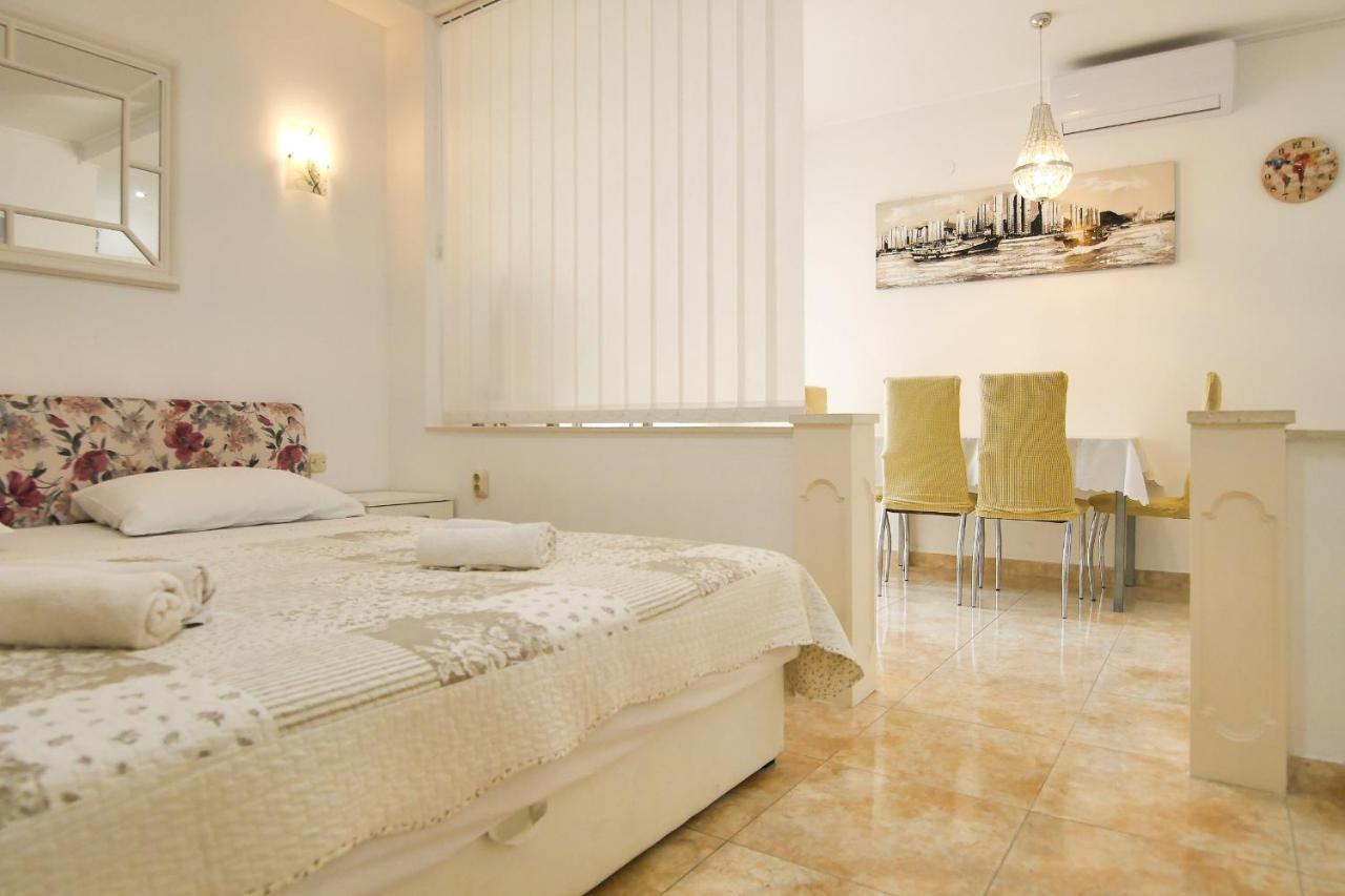 Apartments Babaja Omiš Εξωτερικό φωτογραφία